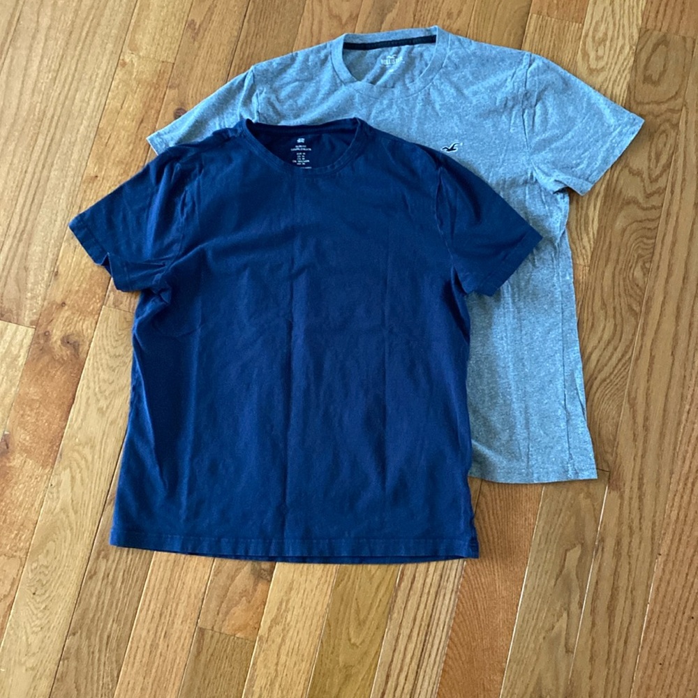 Two Men’s Tshirts Size Medium, 1 Gray Hollister, 1 Navy H&M